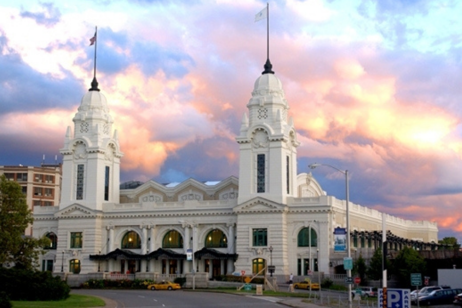 Worcester's Union Station, points to Union Station website.